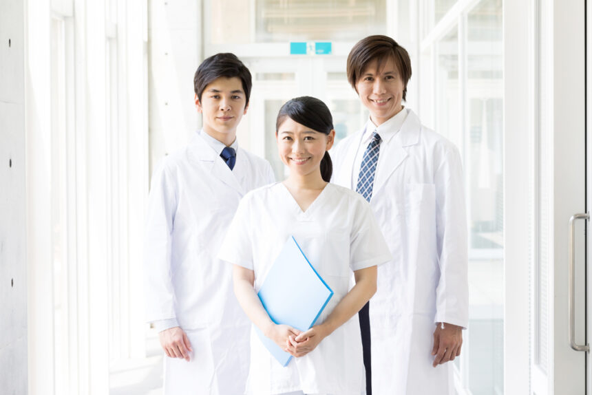 684000e2b6c65_歯科医師.jpg