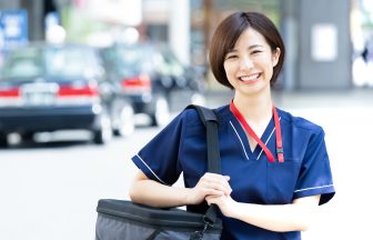 6870790b68e9f_訪問看護.jpg